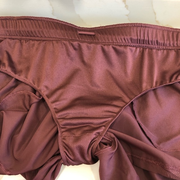 Athletic Works Core Women Running Shorts Deep Chianti Side Pockets Size XXL(20) - Picture 7 of 14